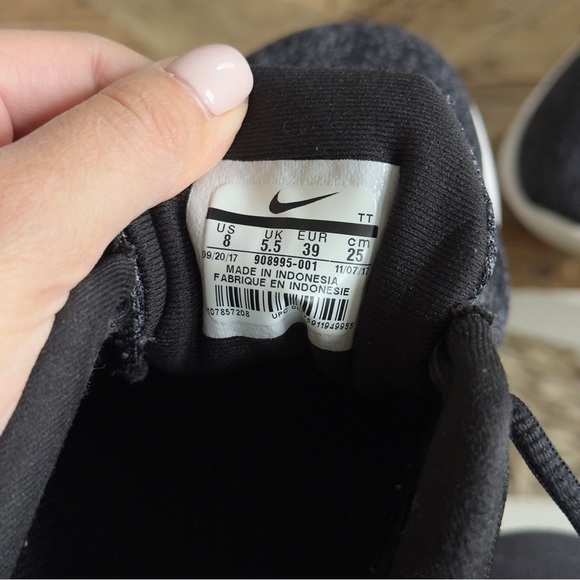 Nike Womens Flex Contact Running Shoe Size 8 - Picture 10 of 11